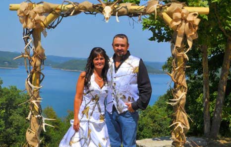 Lake Shore Cabins Wedding